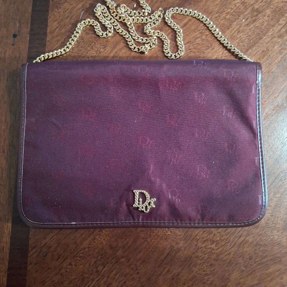 Dior Elegant Burgundy Designer Chain Bag - Picture 2 of 15